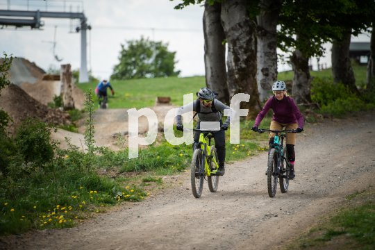 Die Bildunterschrift wird in Bälde eingefügt. Sie können uns aber gern auch per E-Mail oder Telefon kontaktieren, wir helfen gerne weiter.