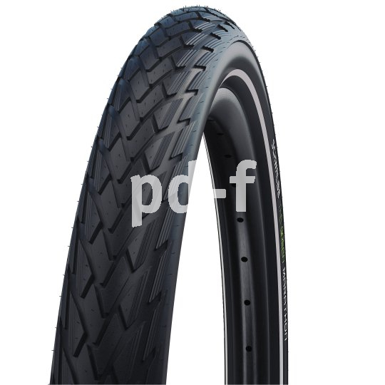 Freisteller der Detailansicht eines Reifenprofils.