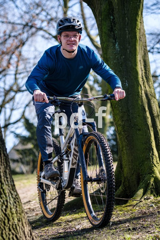 Die Bildunterschrift wird in Bälde eingefügt. Sie können uns aber gern auch per E-Mail oder Telefon kontaktieren, wir helfen gerne weiter.