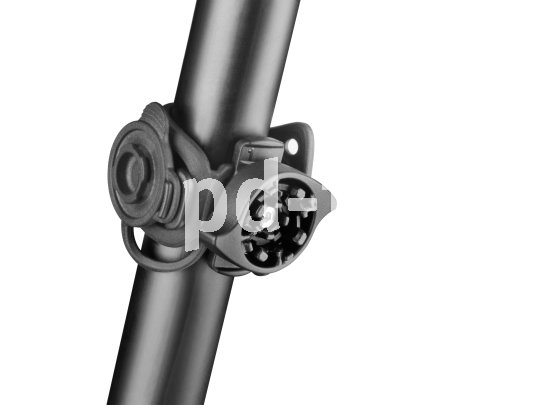 Über einen Drehknopf lässt sich das Brixxi schnell ein- und ausrasten. Freisteller des Drehknopfes einer Rücklichthalterung an Sattelstütze.